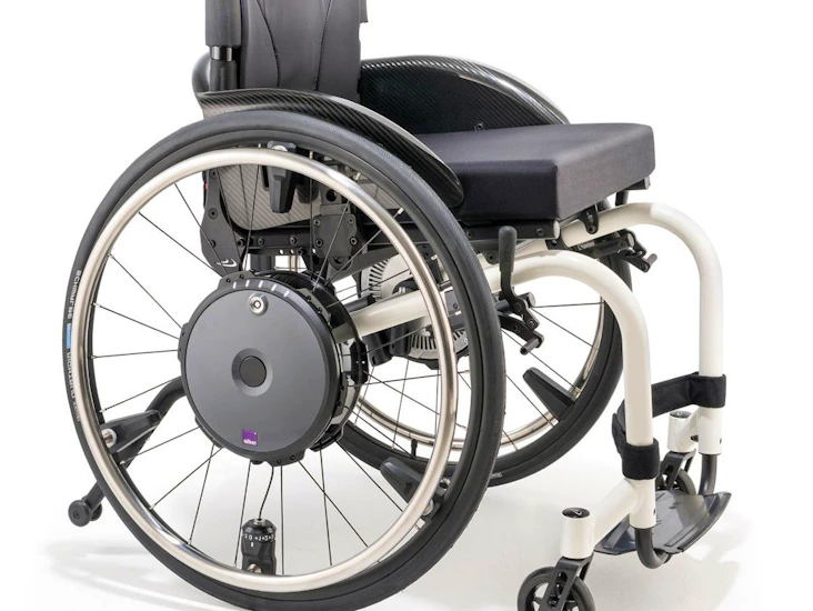 Action 3 + alber e-motion m25 powered wheels