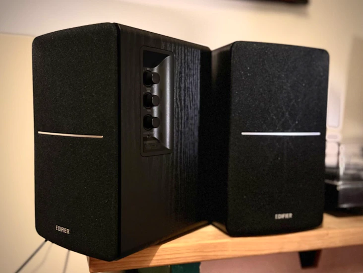 Active speakers with bluetooth - clear & loud sound