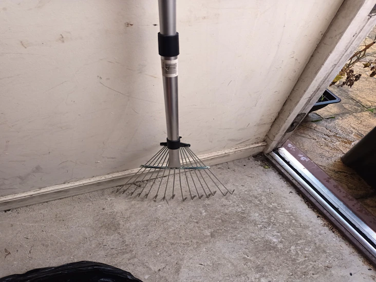 Adjustable rake extremely light weight