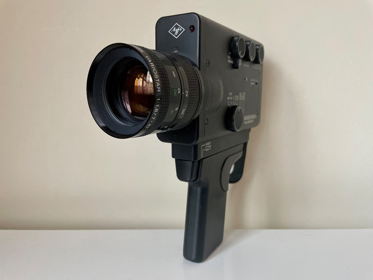 Agfa movexoom 6 mos electric super 8 cine camera