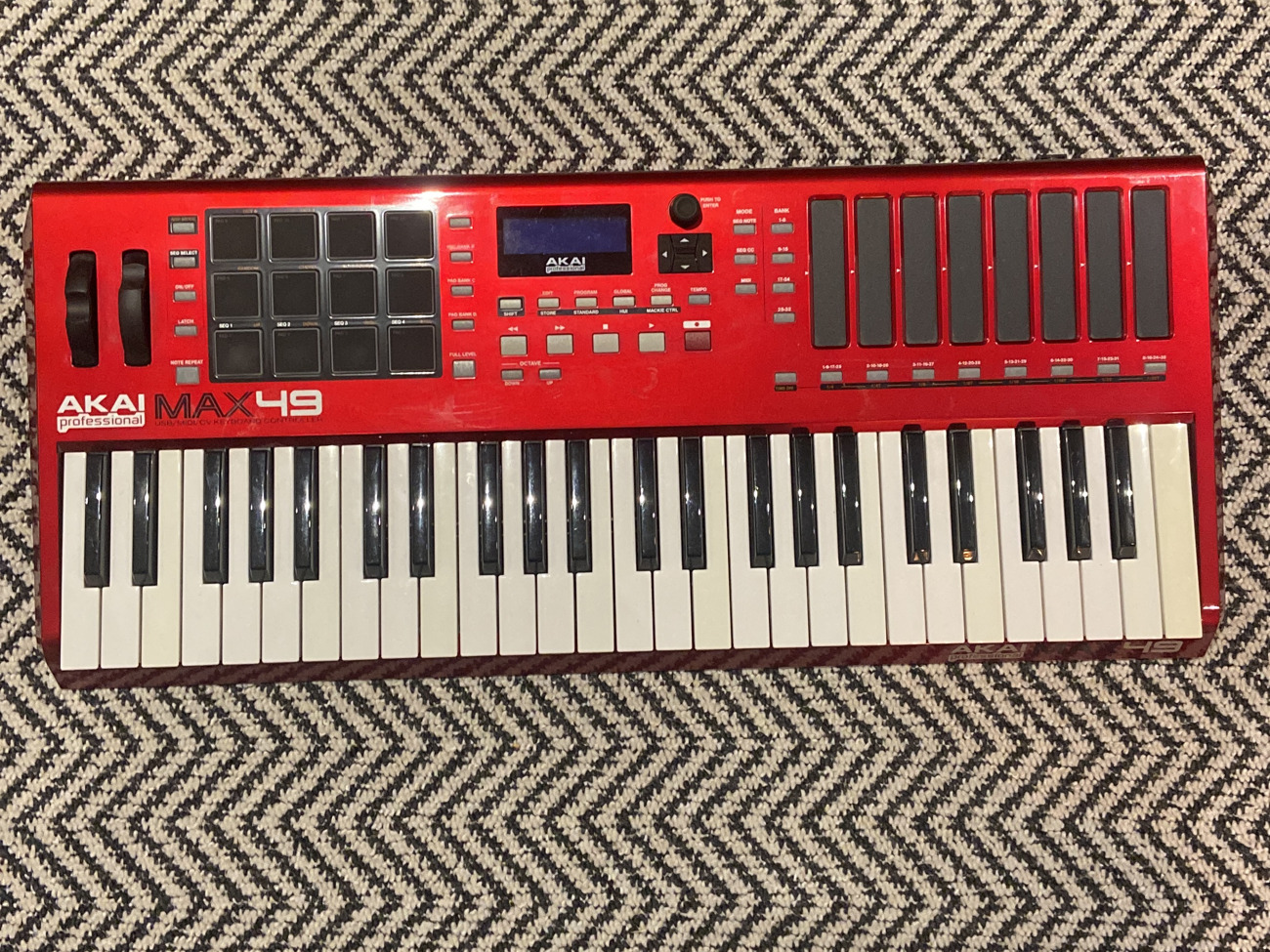 Akai max49 usb controller keyboard