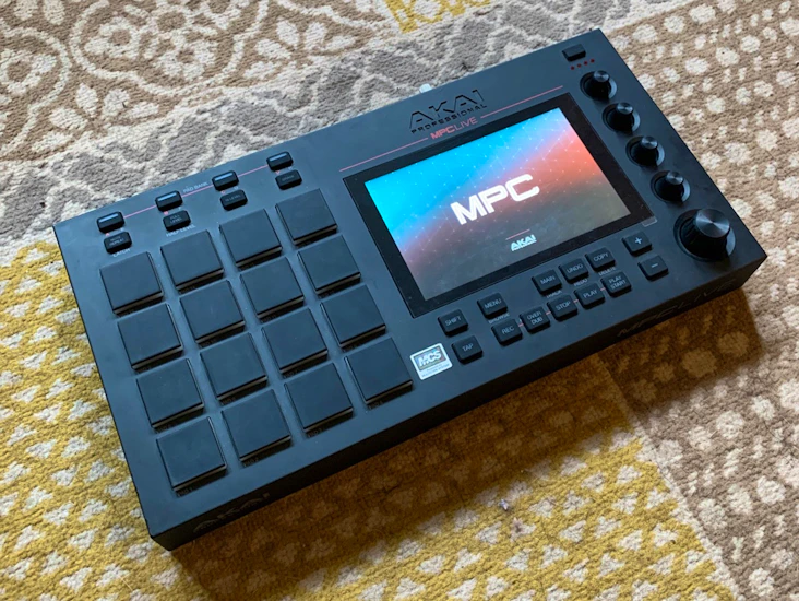 Akai mpc live