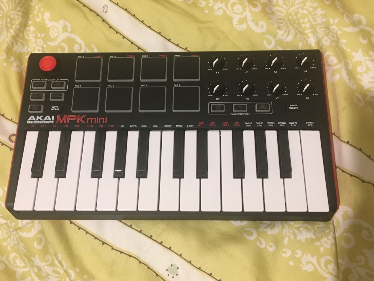 Akai mpk mini controller keyboard