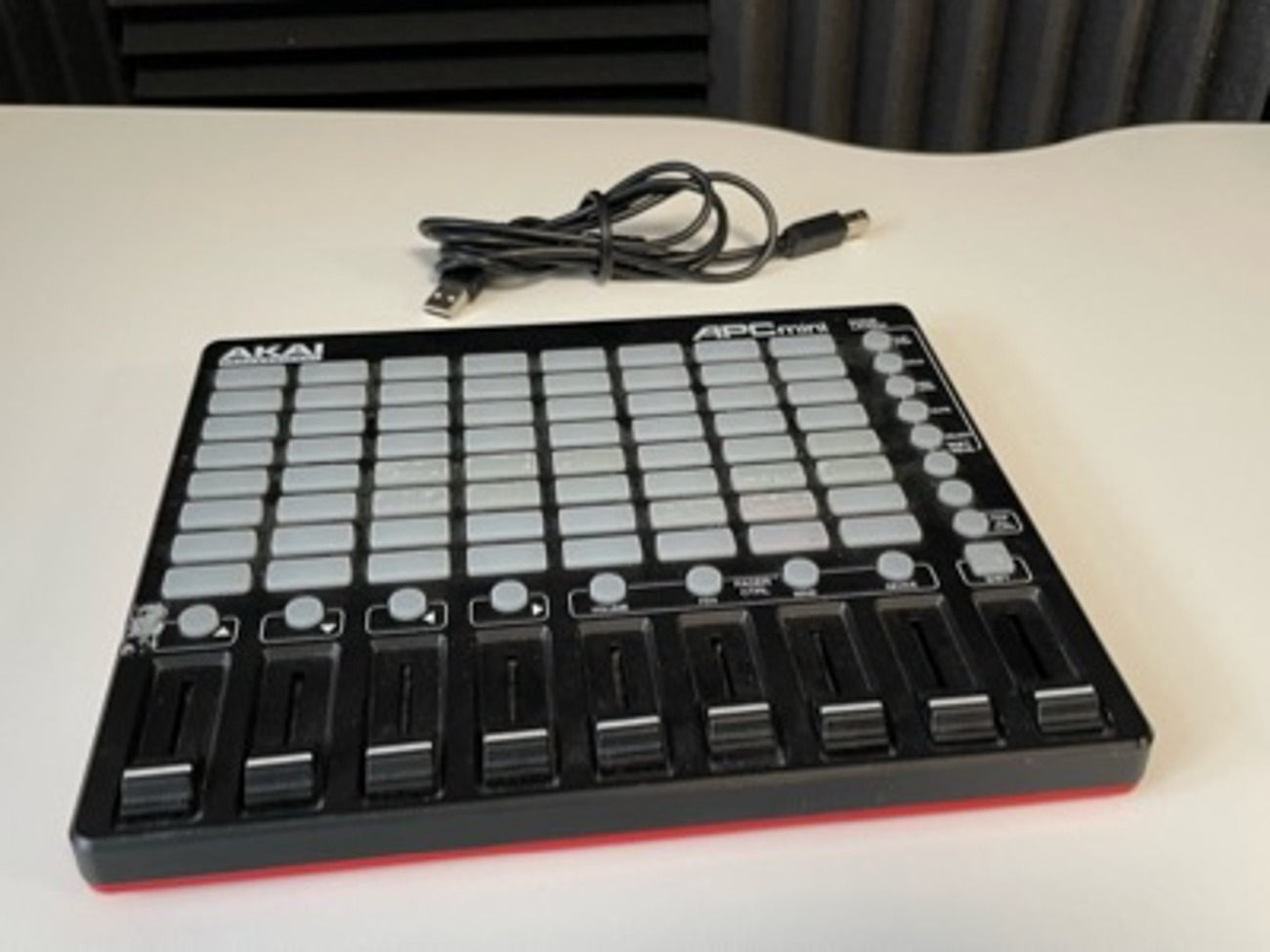Akai professional apc mini 