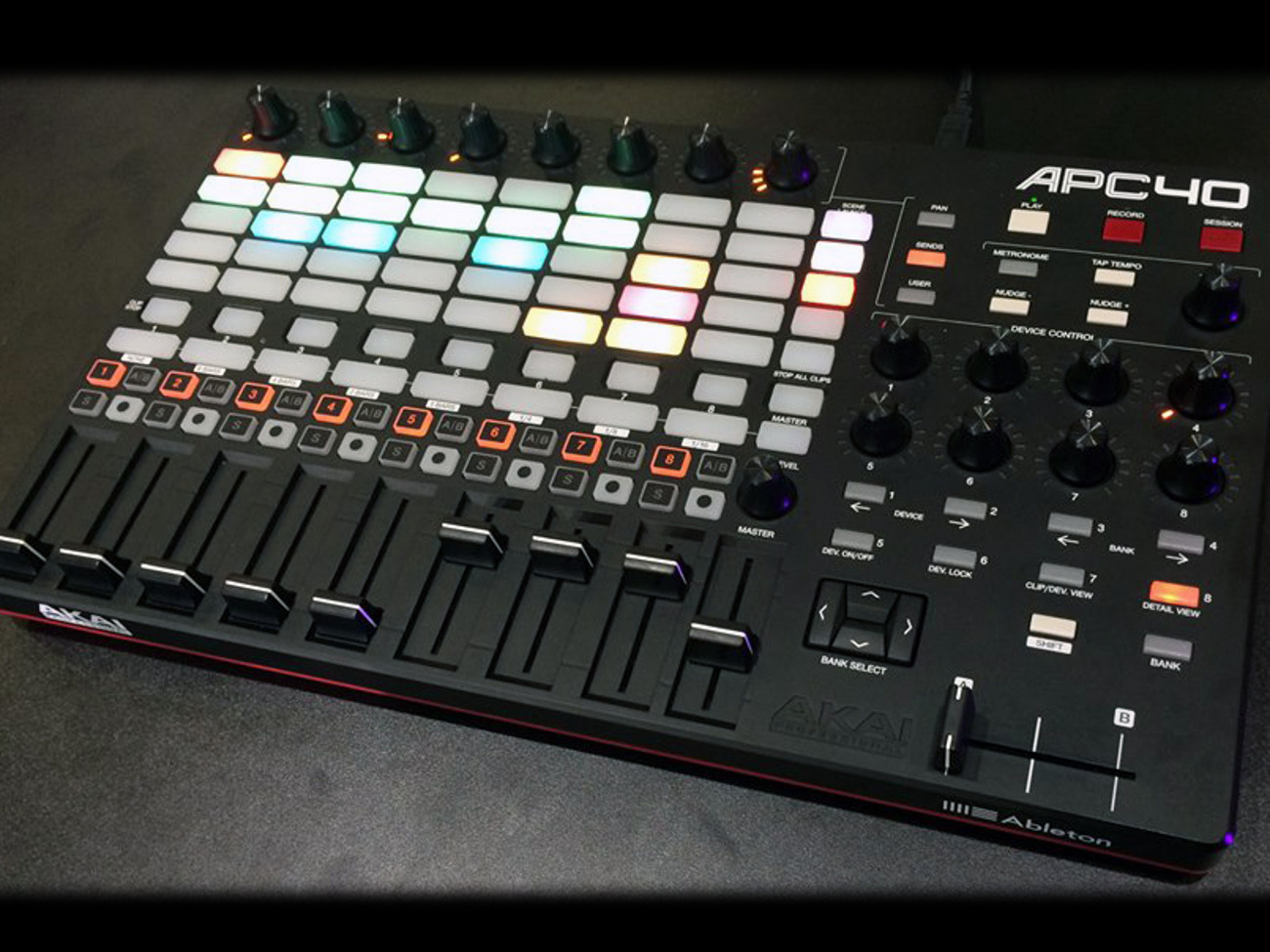 Akai professional apc40 mkii