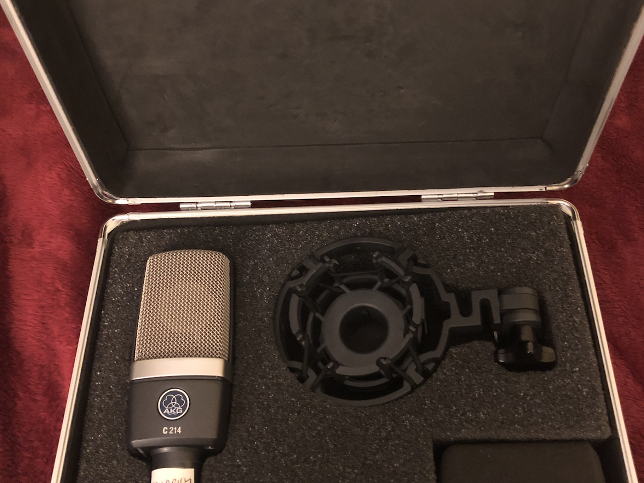 Akg c214 condenser studio microphone 