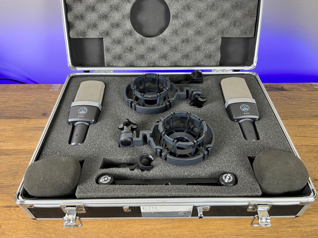 Akg c214 stereo microphone set (matched pair)