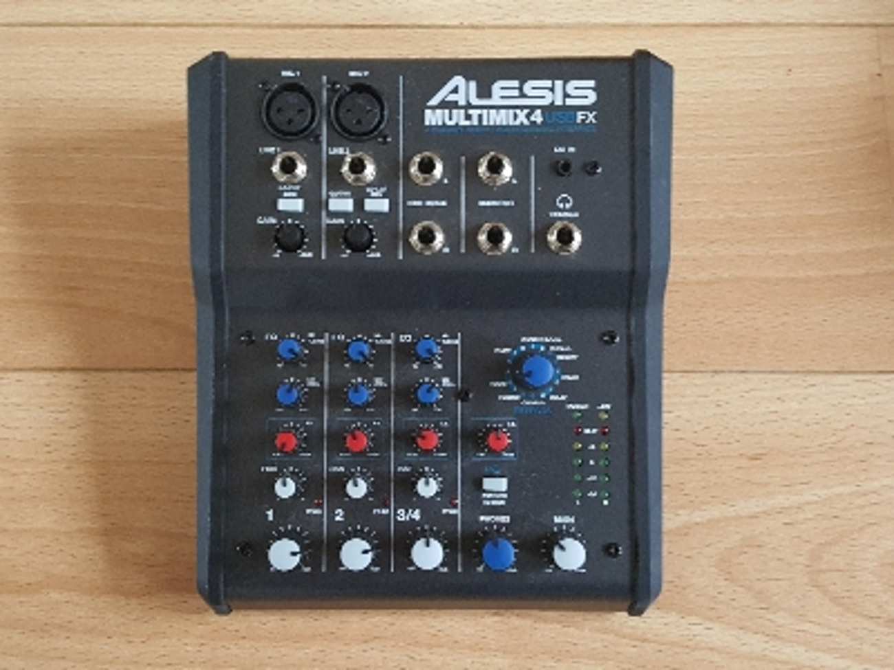Alesis MULTIMIX4 USBFX 4チャンネルミキサー 売り切り限定価格！楽曲制作、ネット配信、オーディオ