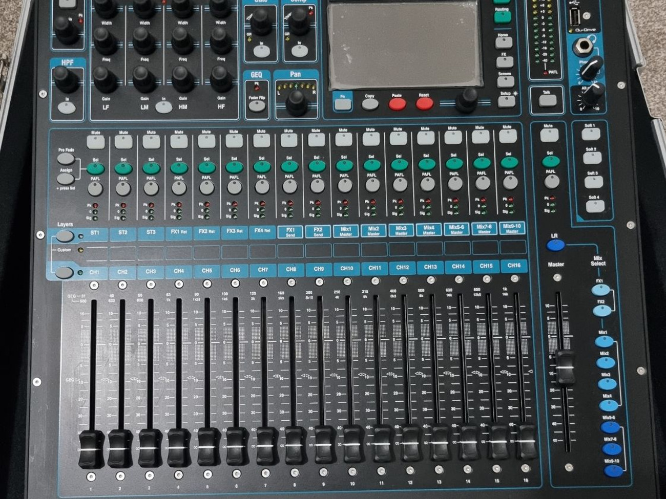 Allen & heath qu 16