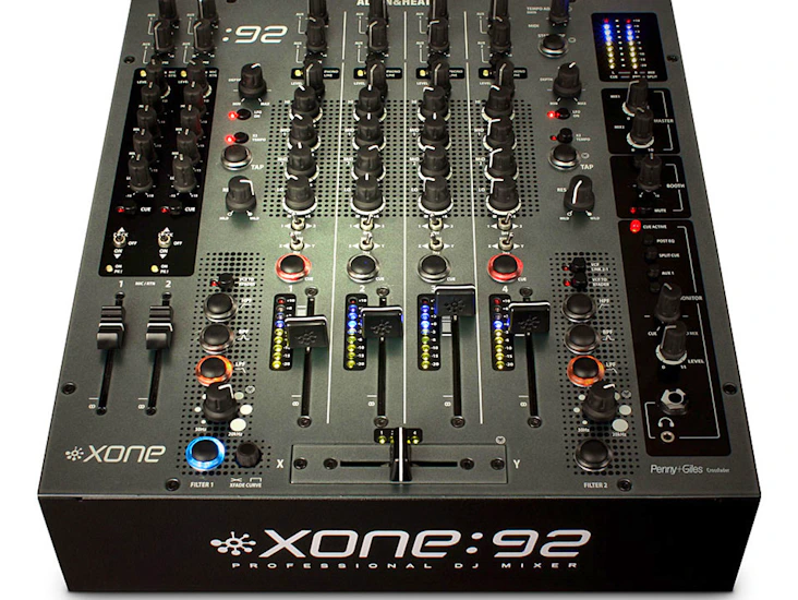 Allen & heath xone 92 dj mixer
