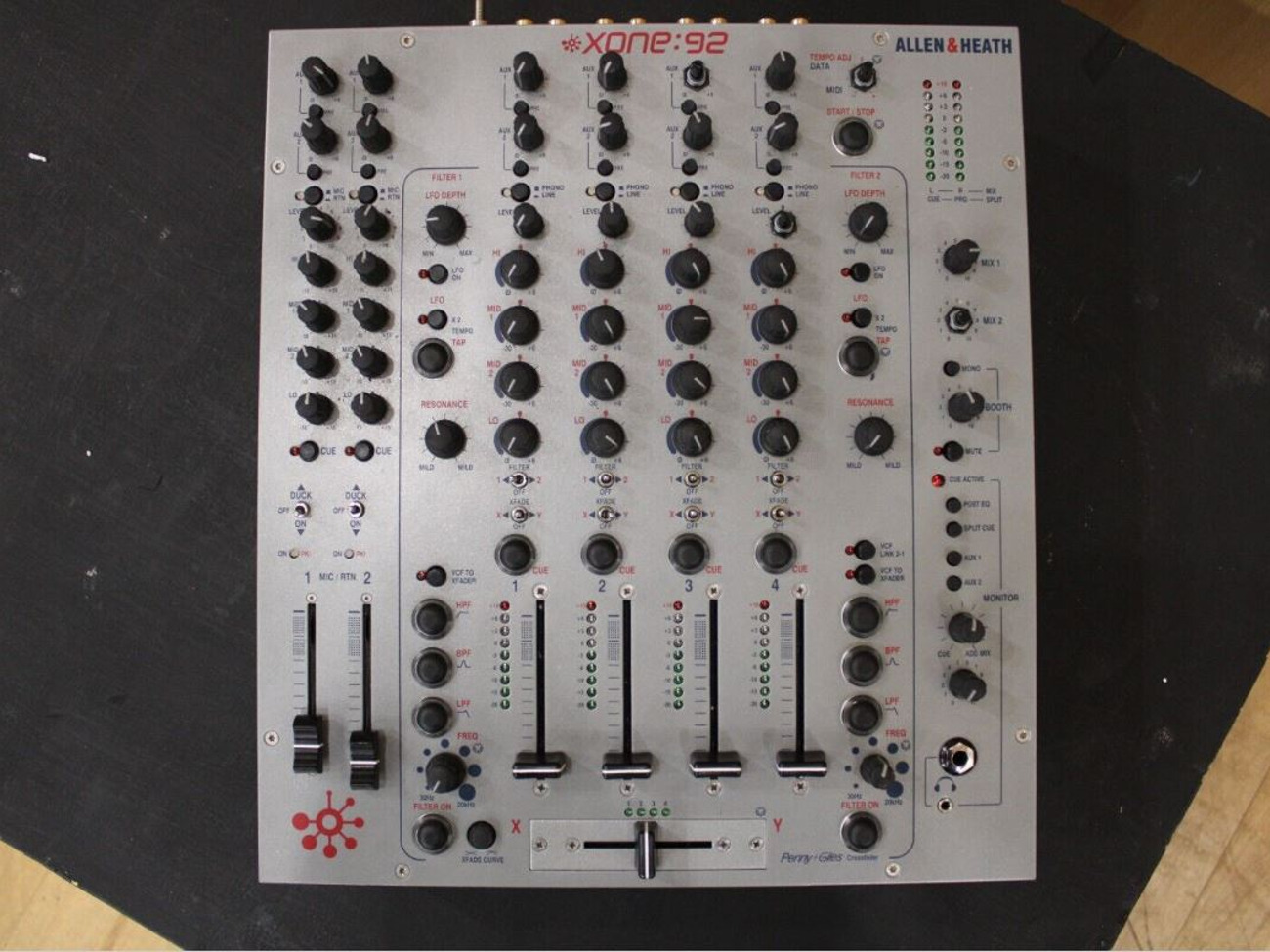 Allen & heath xone 92 dj mixer with flight case