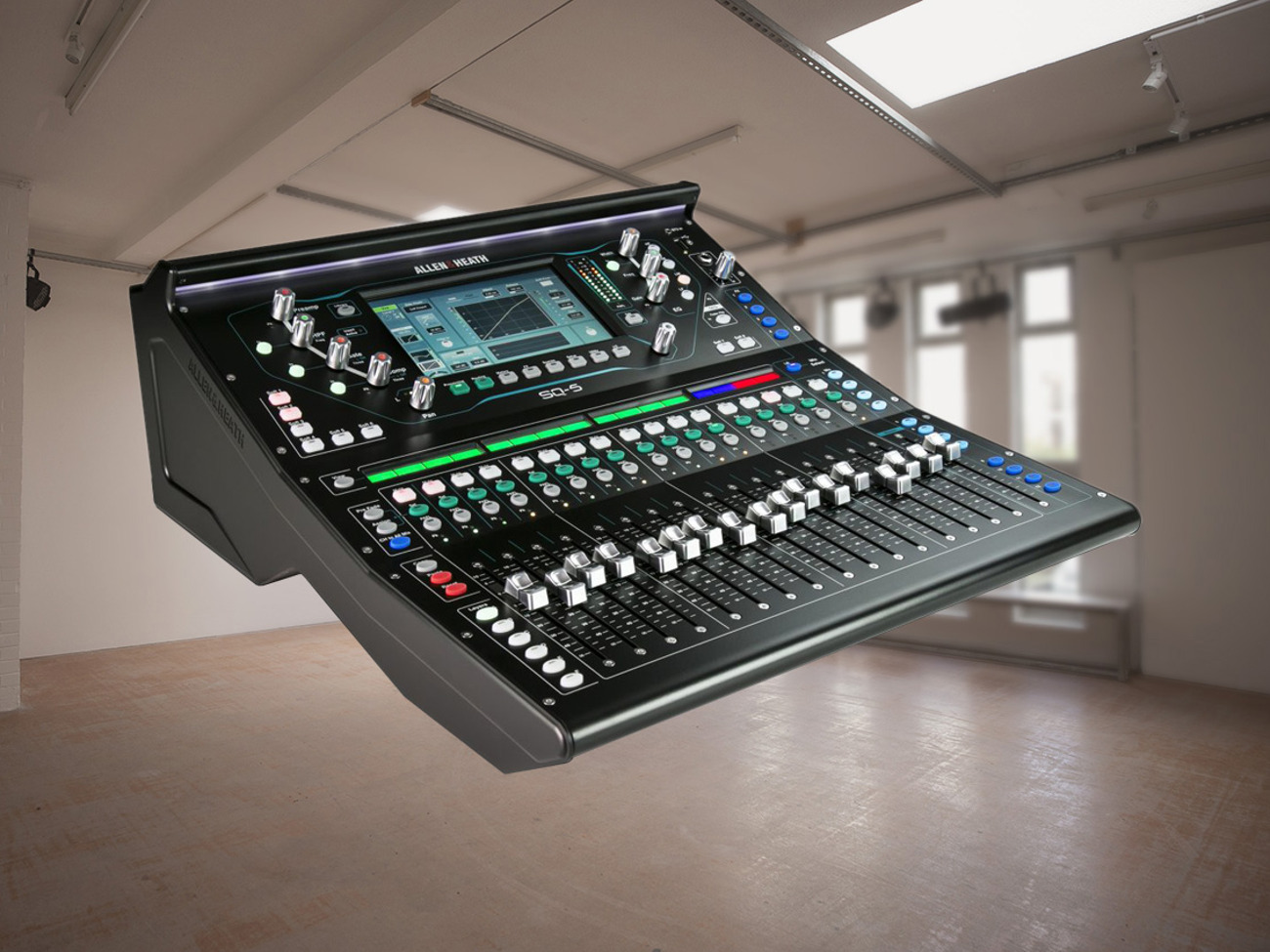 Allen and heath sq5 – 16+ channel digital sound desk (in carry bag)