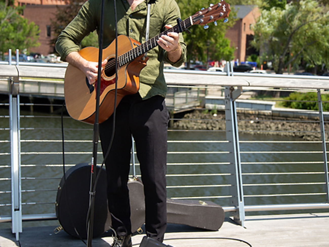 Alto busker pa package