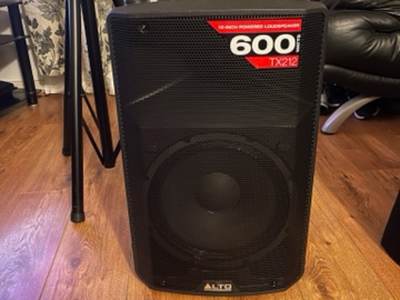 1 alto tx212 speakers