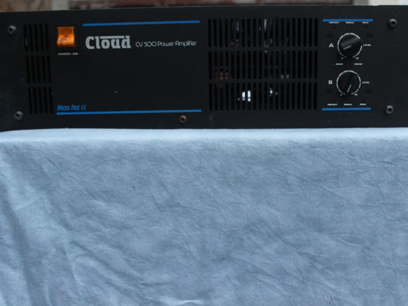 Amplifier for speakers/speaker system/pa system