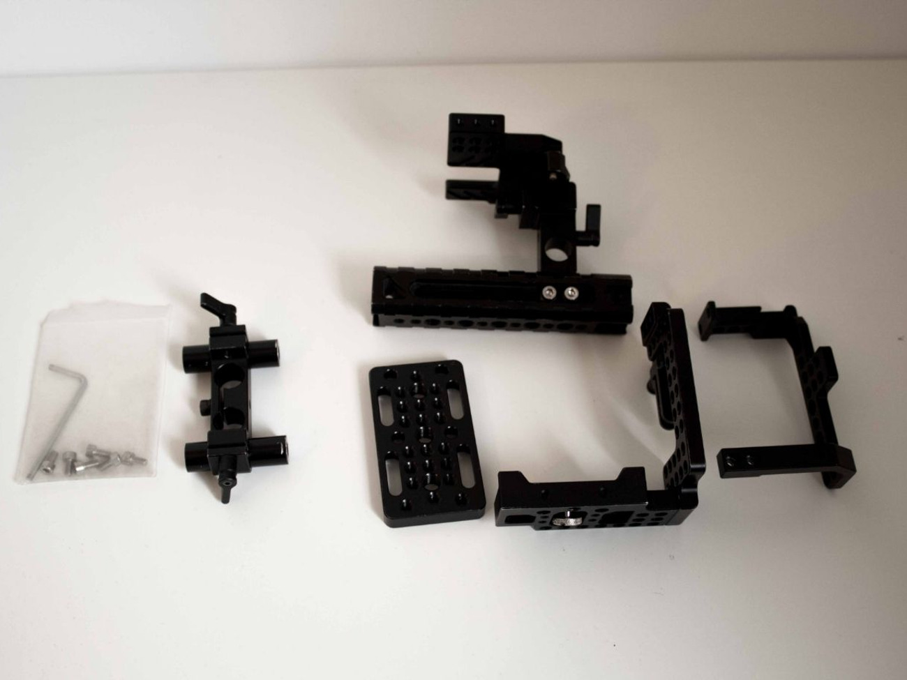 Andoer protective video camera cage stabilizer