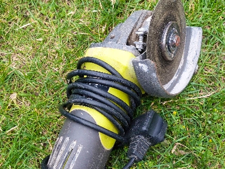 Angle grinder / disc cutter