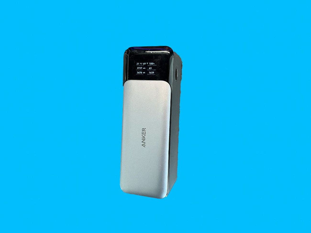Anker 737 Power Bank (PowerCore 24000) Anker 737 Power Bank PowerCore 24K REVIEW \u2014 MacSources | by