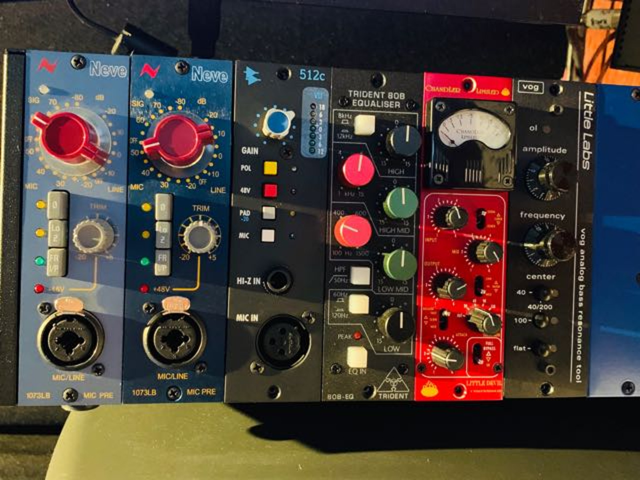 Api lunchbox w/ 500 series modules. neve, chandler. pre-amps