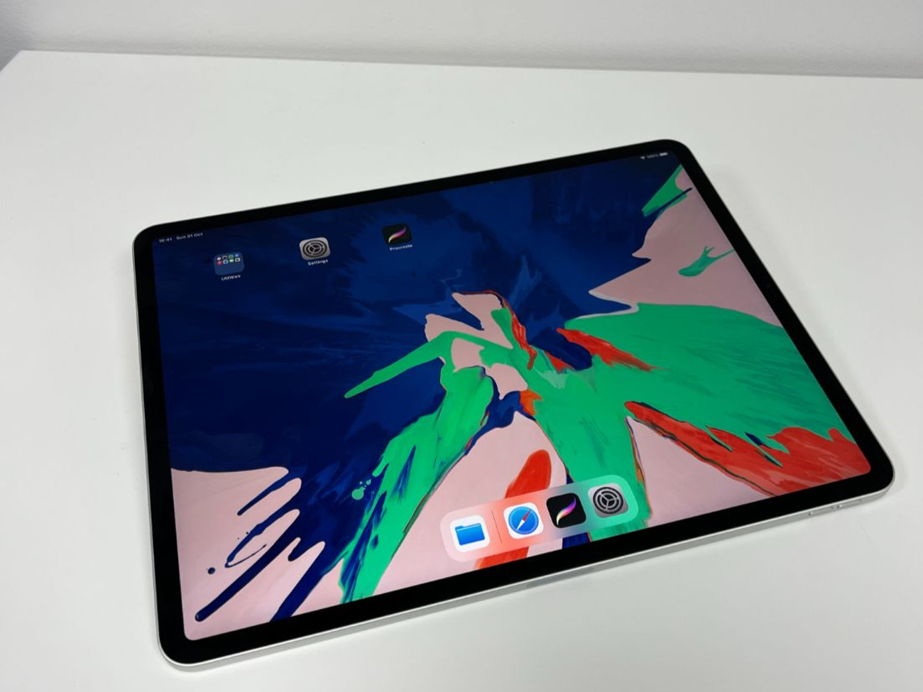 Rent Apple iPad Pro 12.9 Wi-Fi 64GB + Apple Pencil from Tell S 