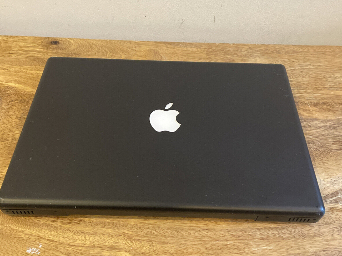 2024 2007 Black MacBook