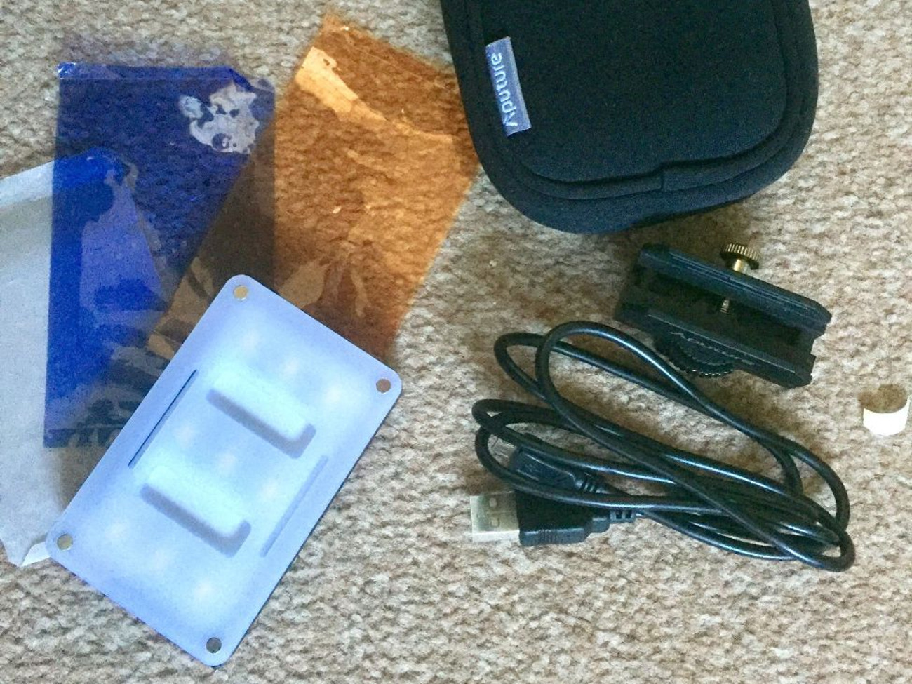 Apurture small led light