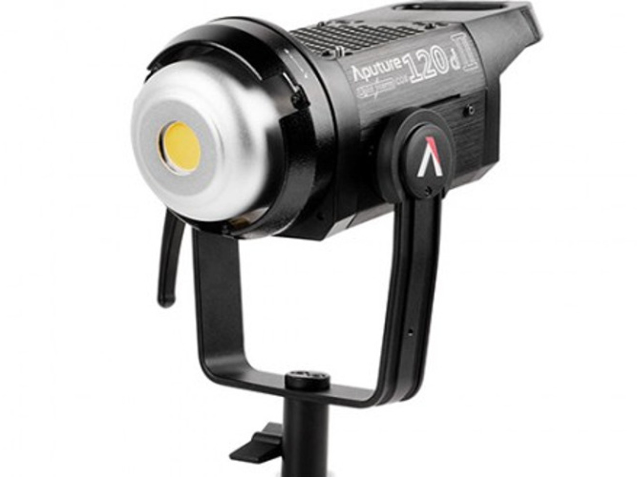 Aputure 120d mark ii + 85cm parabolic + c-stand