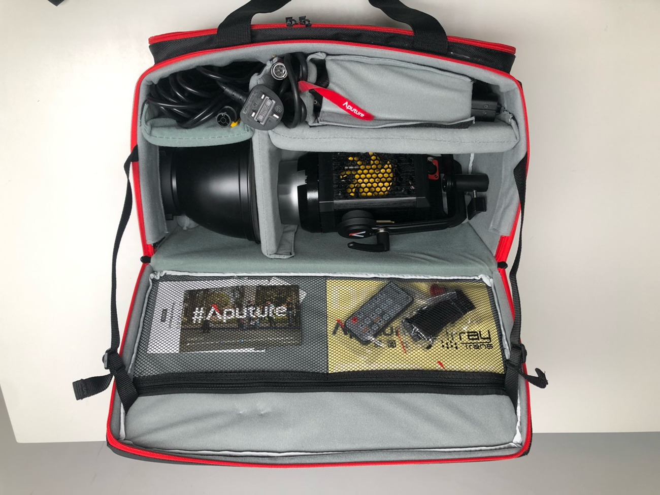 Aputure 120d mark ii cob light