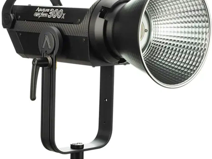 Aputure 300x