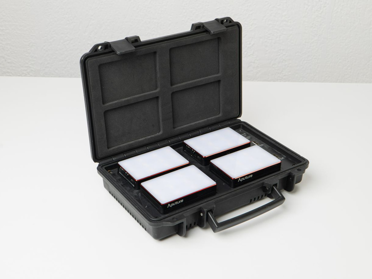 Aputure mc 4 lights kit