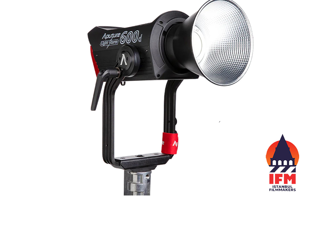 Aputure 600d package