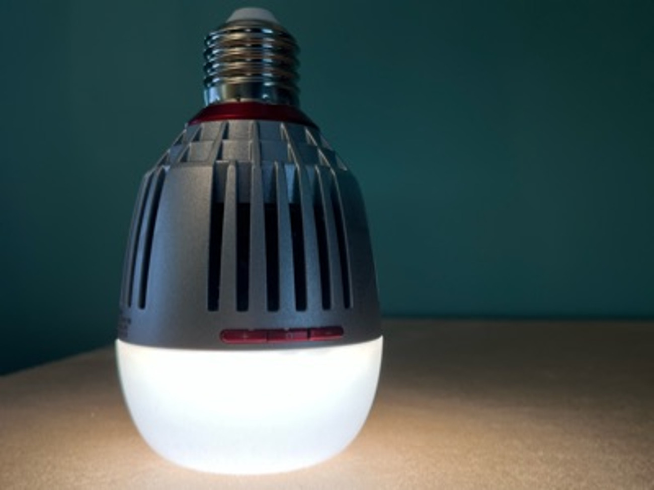 Aputure accent b7c 7w rgbww led smart bulb