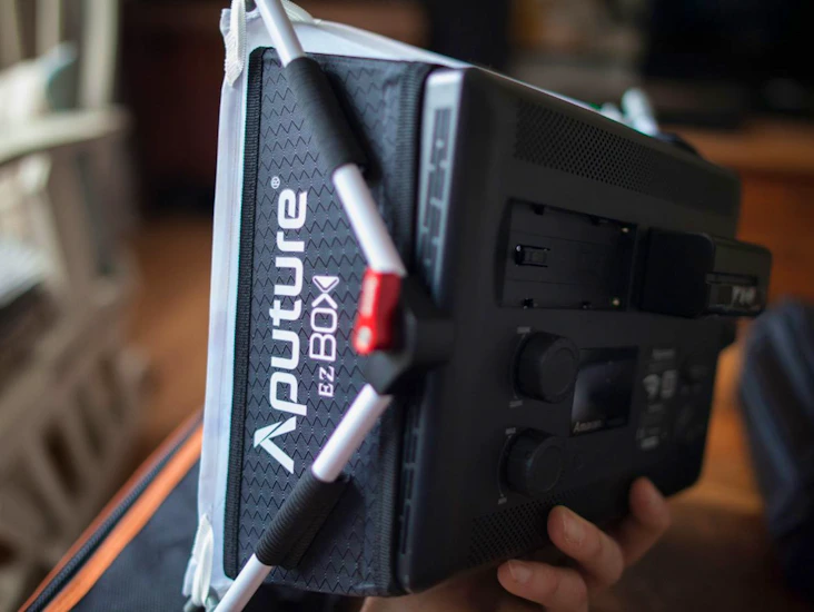 Aputure amaran h528c led light, softbox & grid