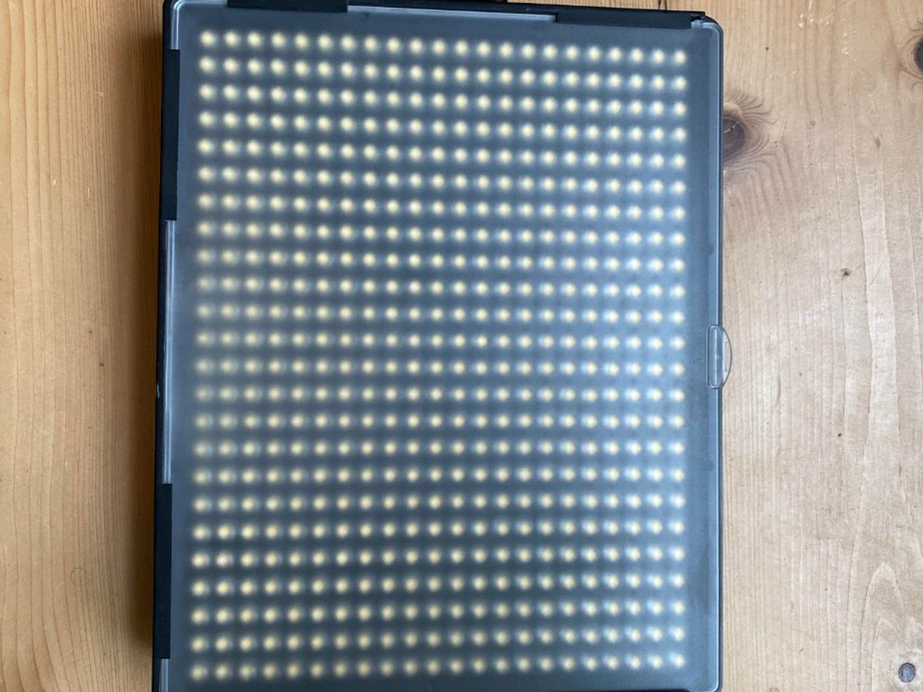 Aputure amaran h528w