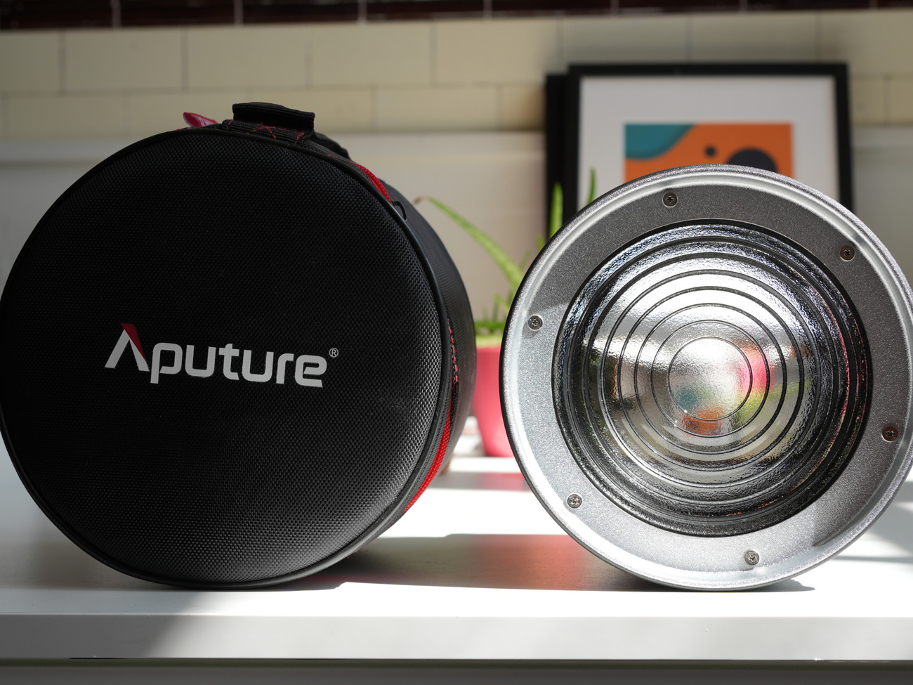 Aputure fresnel 2x - lighting accessory 