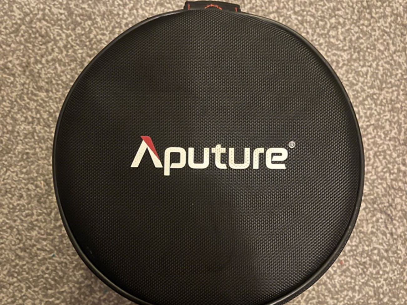 Aputure fresnel attachment (bowens mount)
