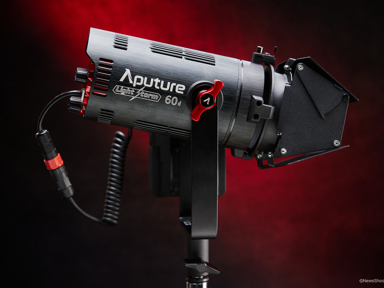 Aputure light storm 60d