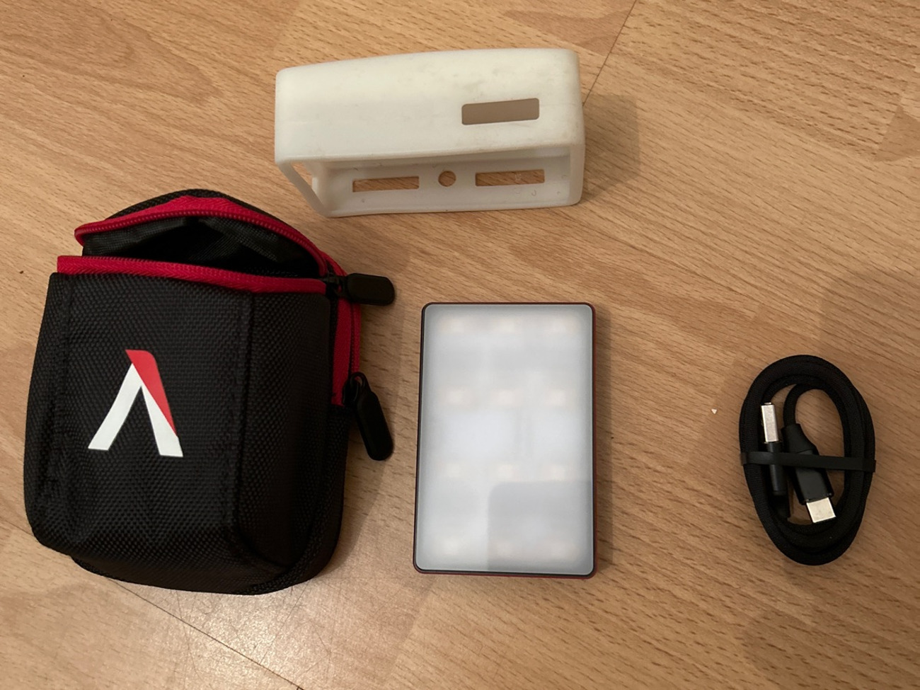 Aputure mc - multicolour led
