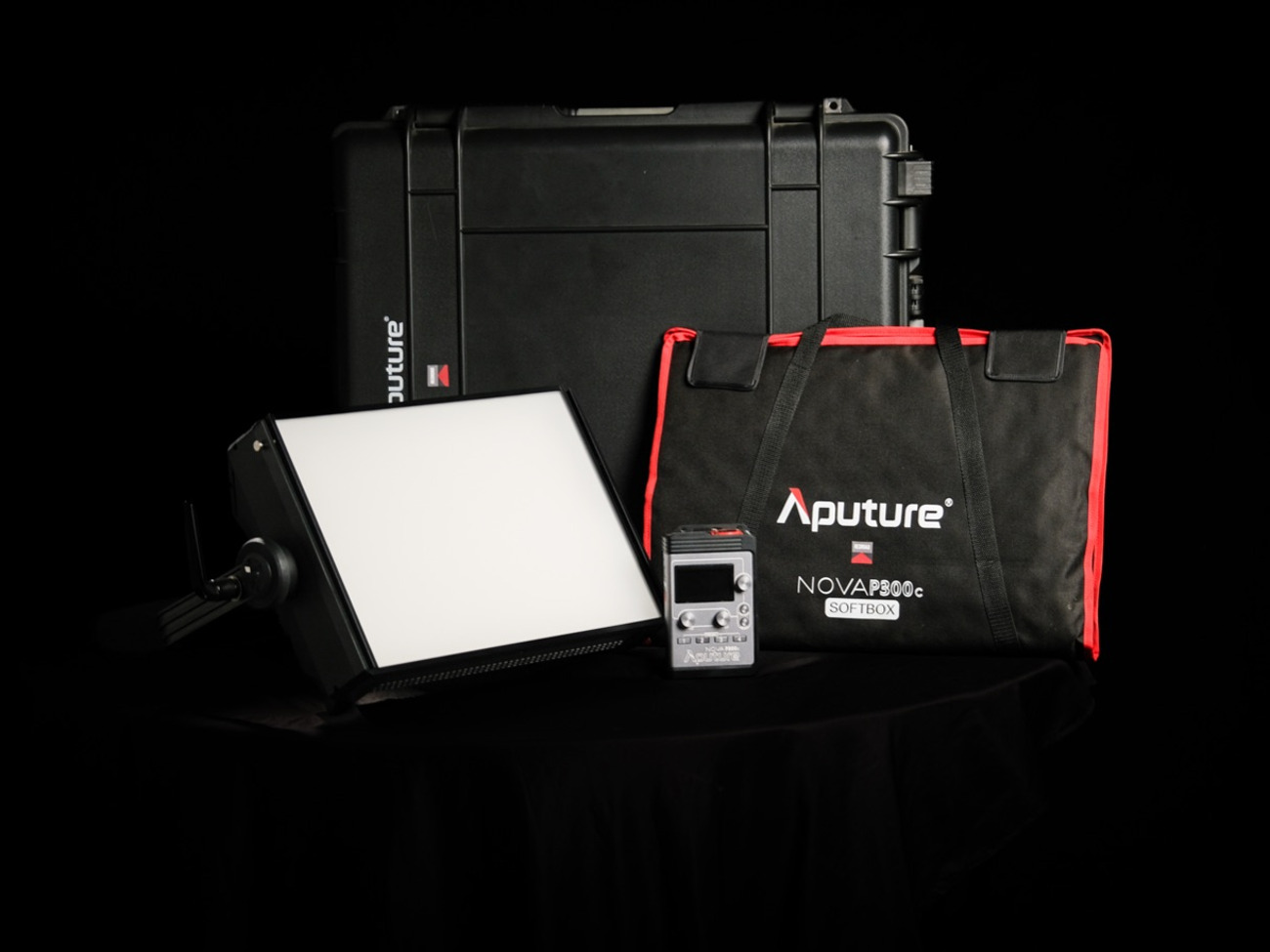 Aputure nova p300c w/ softbox
