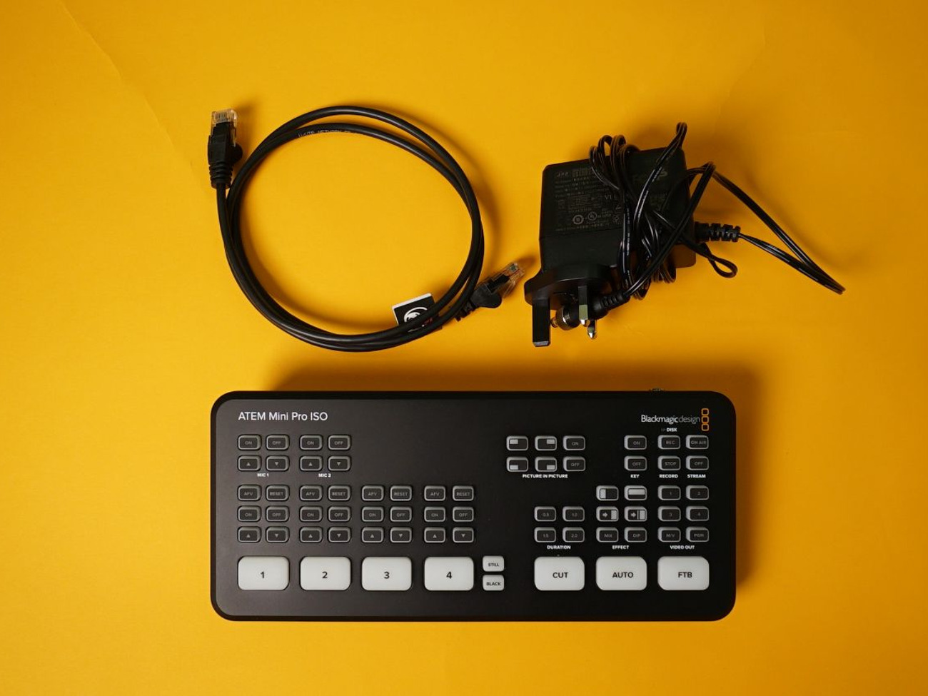 Atem mini pro iso livestream switcher