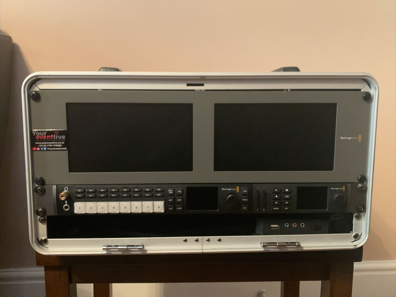 Blackmagic design atem television studio hd flypack