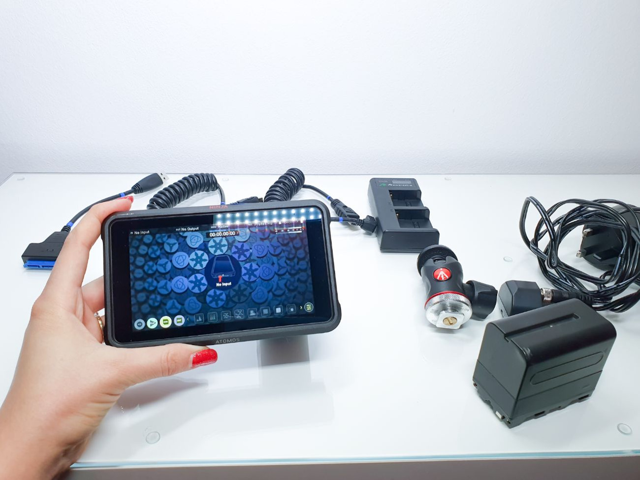 Atomos monitor ninja v monitor recorder 1 tb