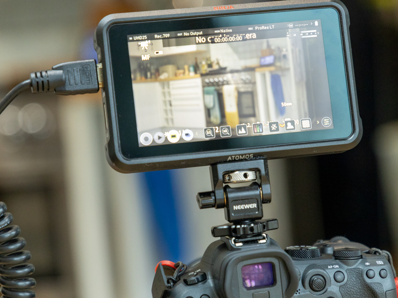 Atomos ninja v video monitor/recorder + 1tb ssd