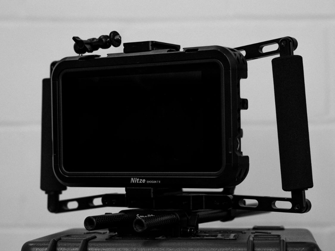 Atomos shogun 7 ii + directors cage & handles 