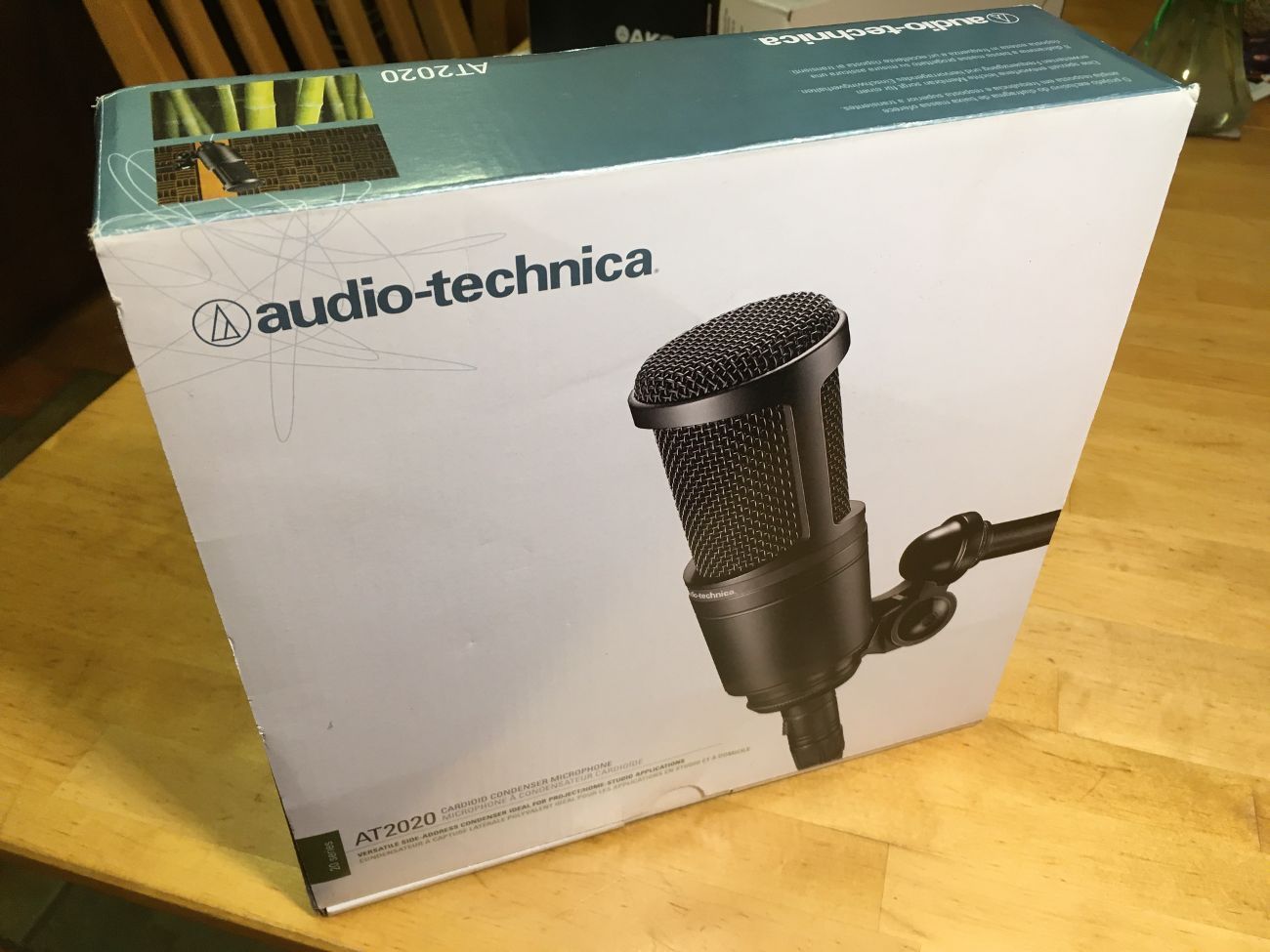 Audio technica at2020 microphone