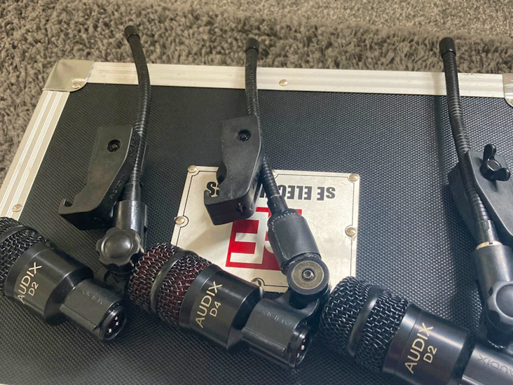 Audix d2 x 2 + d4 dynamic microphones