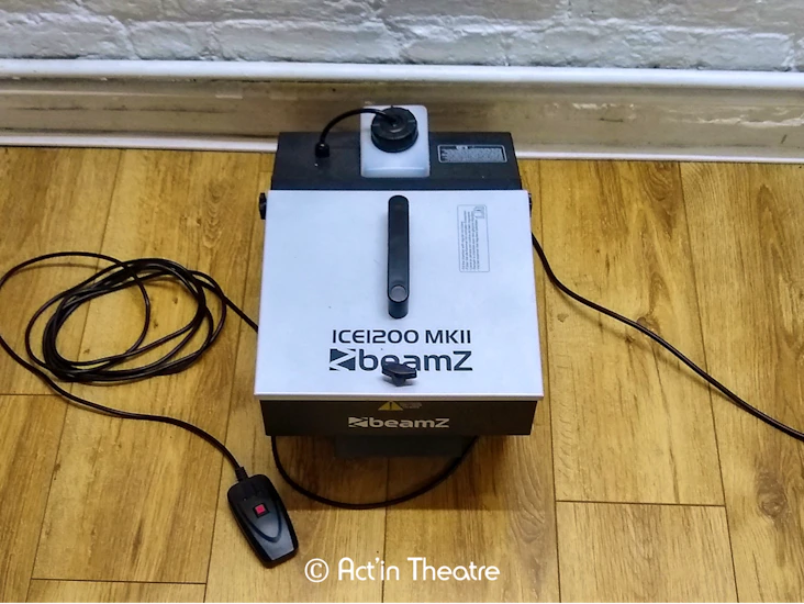 Beamz ice1200 mkii low lying fog machine