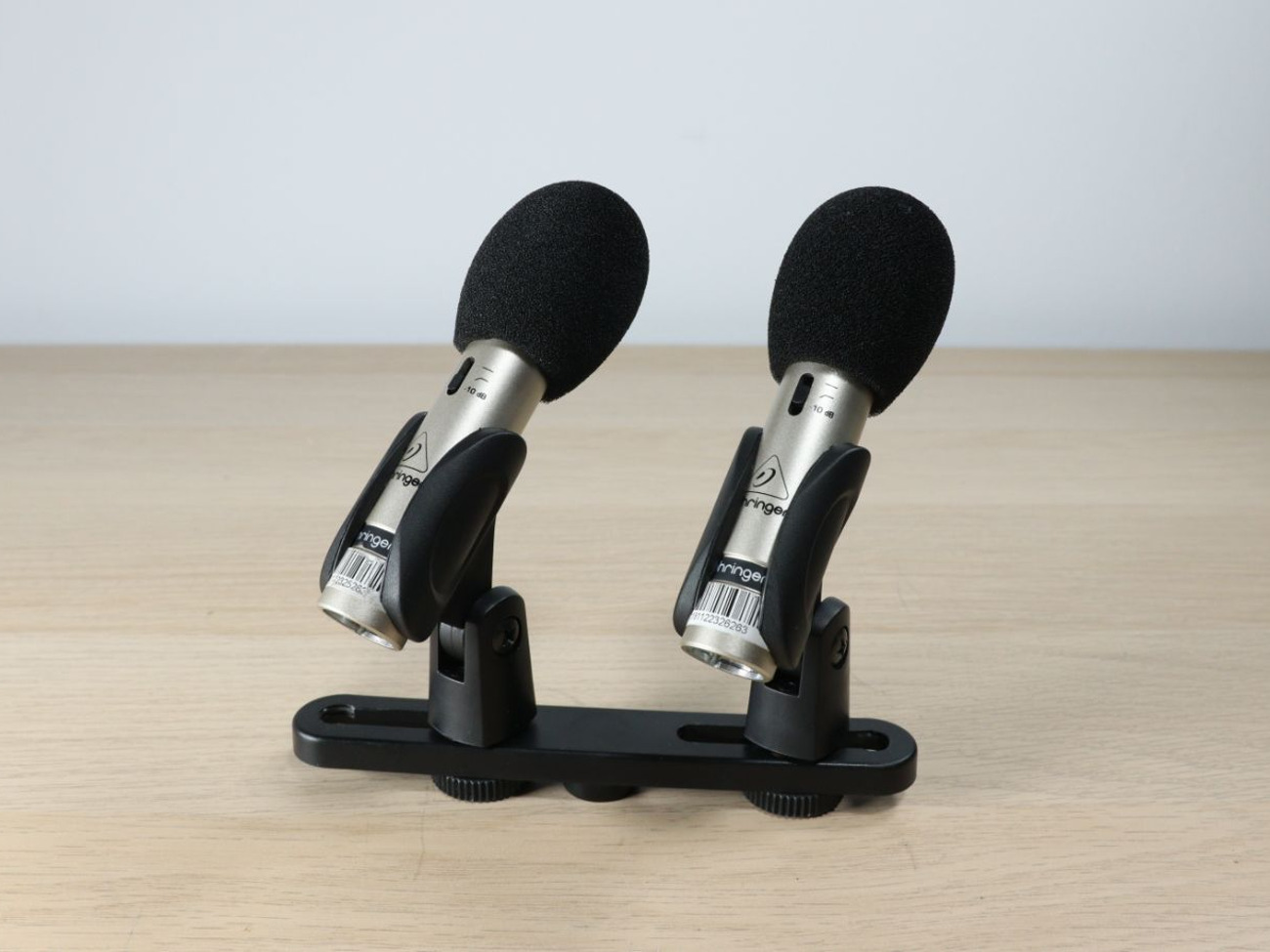 Behringer c-2 stereo pair condenser microphones
