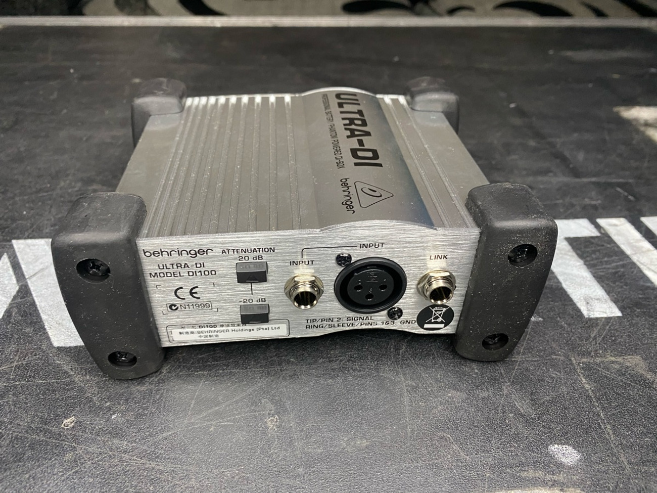 Behringer di100 ultra di box 