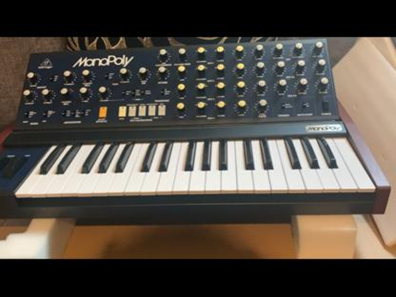 Behringer monopoly 